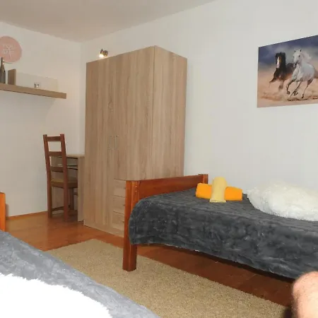 M&M Apartment *