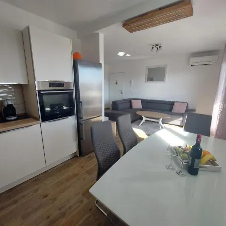 Ma Mi Apartment
